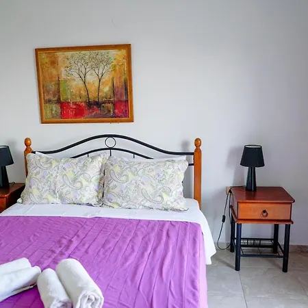 Pacifae Bed & Breakfast Katelios